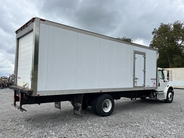 Image of Freightliner M2 equipment image 2