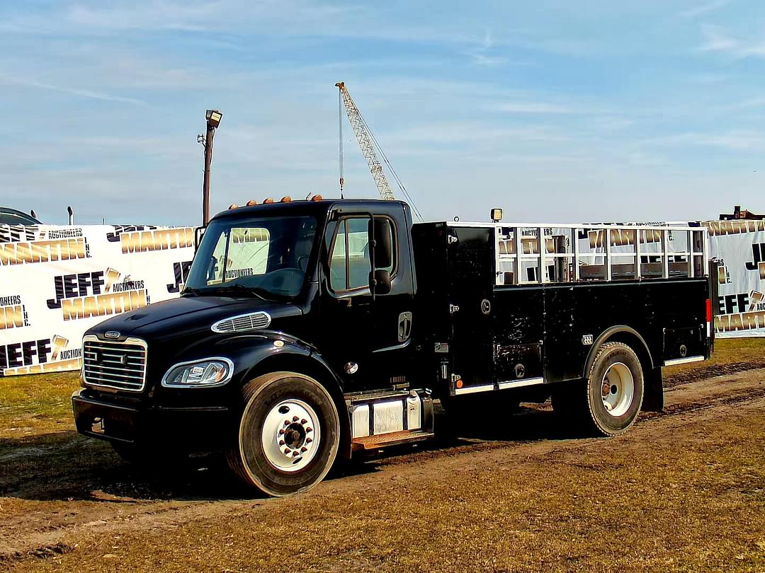 Image of Freightliner M2 Primary image