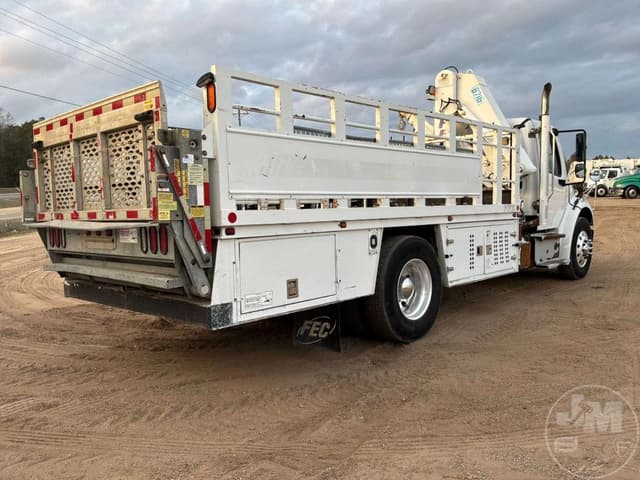 Image of Freightliner M2 equipment image 4