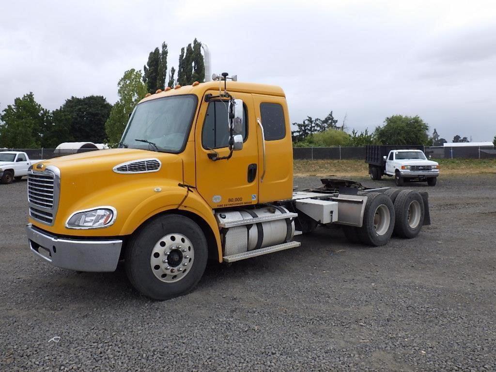 Image of Freightliner M2 Primary image