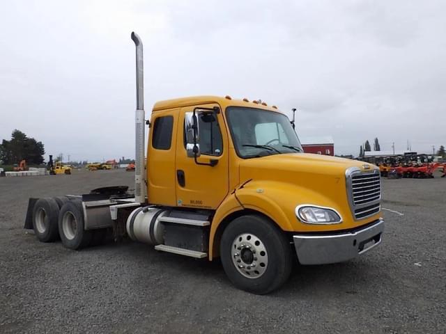 Image of Freightliner M2 equipment image 1