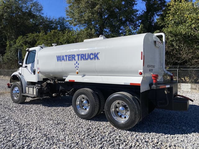 Image of Freightliner M2 equipment image 1