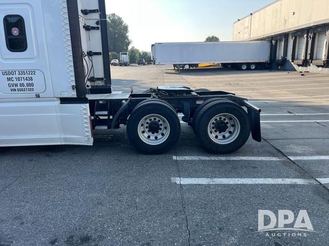Image of Freightliner 125 equipment image 4