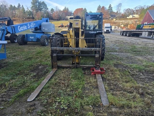 Image of Gehl DL12-40 equipment image 1