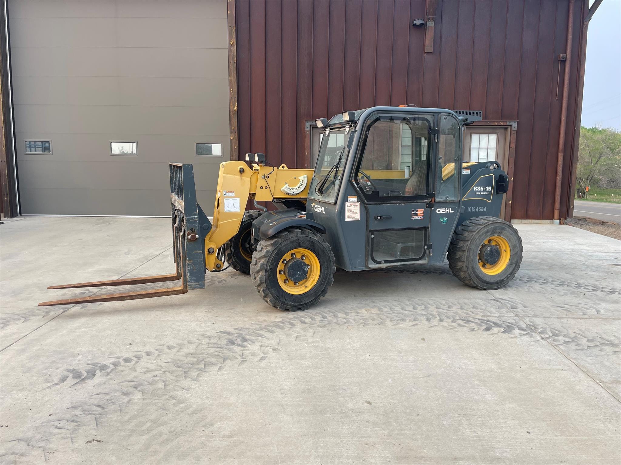 2016 Gehl RS5-19 Equipment Image0