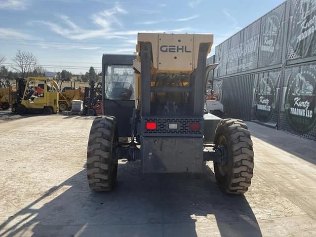 Image of Gehl RS8-42 equipment image 2