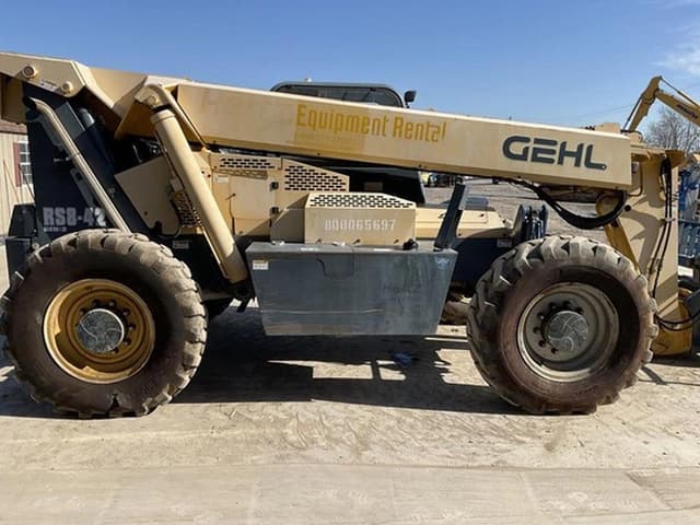 Image of Gehl RS8-42 equipment image 4