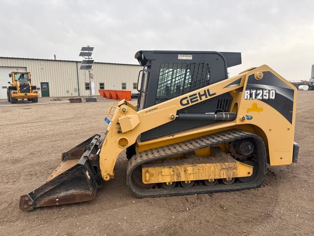Image of Gehl RT250 equipment image 1