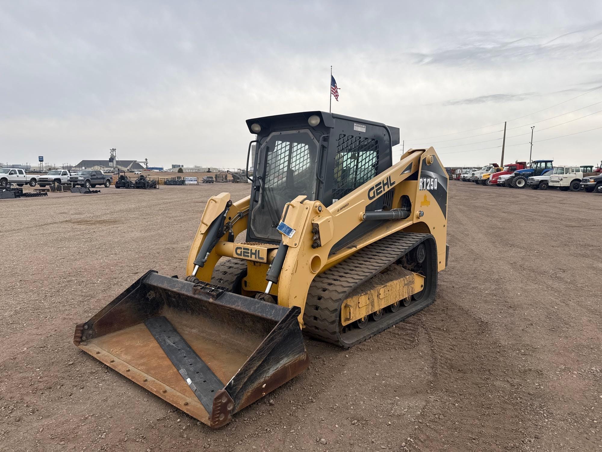 2016 Gehl RT250 Equipment Image0