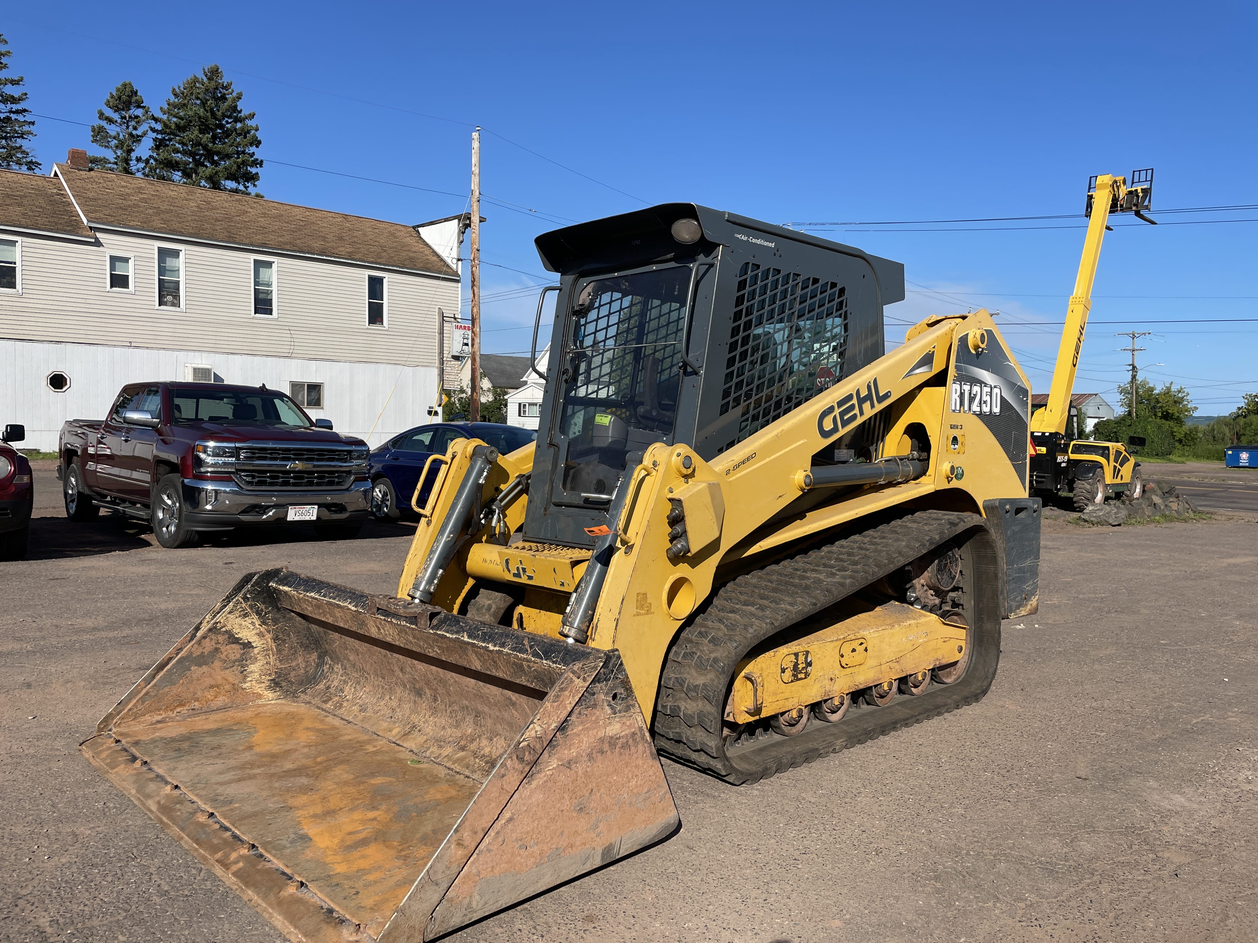 2016 Gehl RT250 Equipment Image0