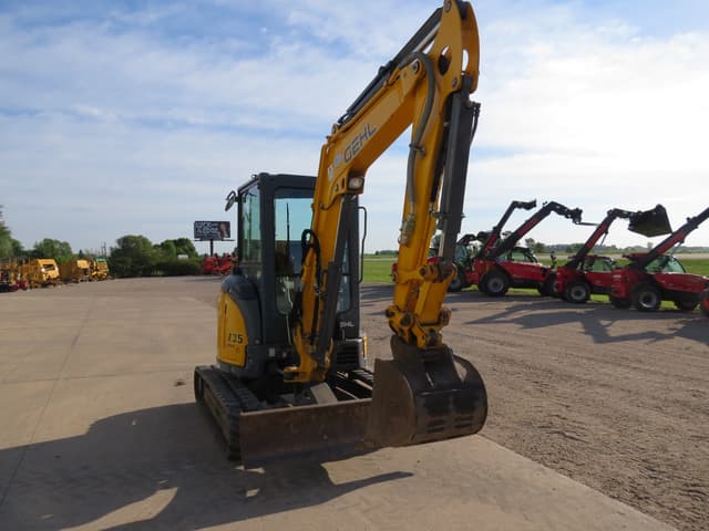 Image of Gehl Z35 GEN2 equipment image 2