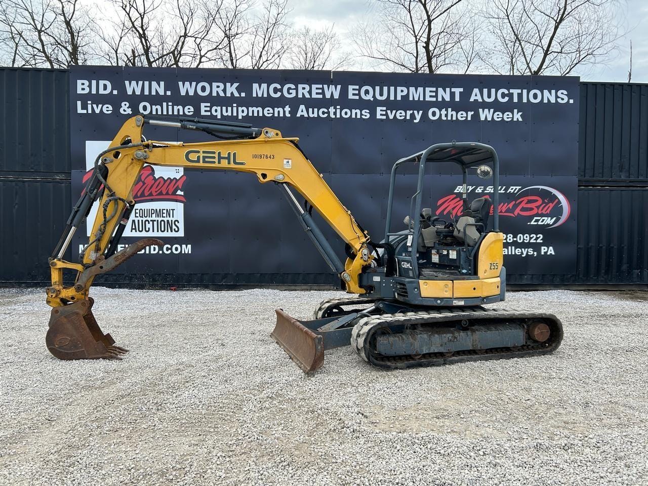 2016 Gehl Z55 Equipment Image0