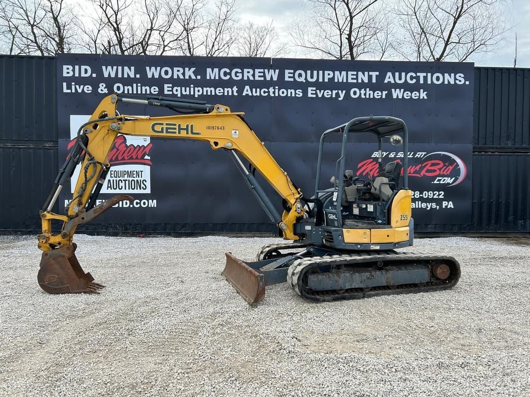 Image of Gehl Z55 Primary image