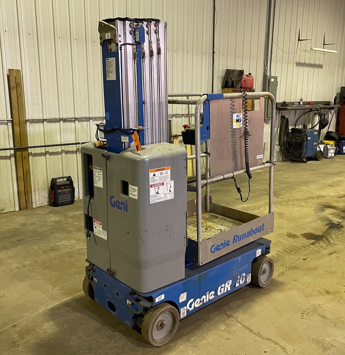 2016 Genie GR-20 Equipment Image0