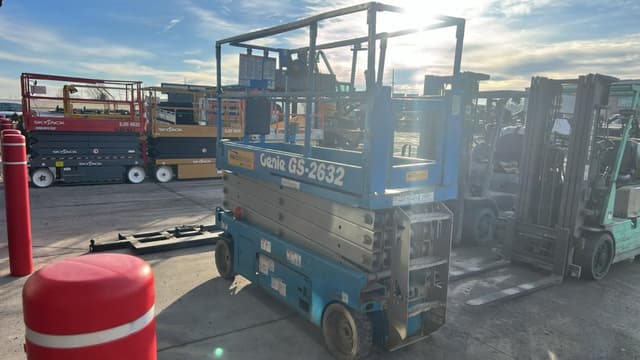 Image of Genie GS-2632 equipment image 4