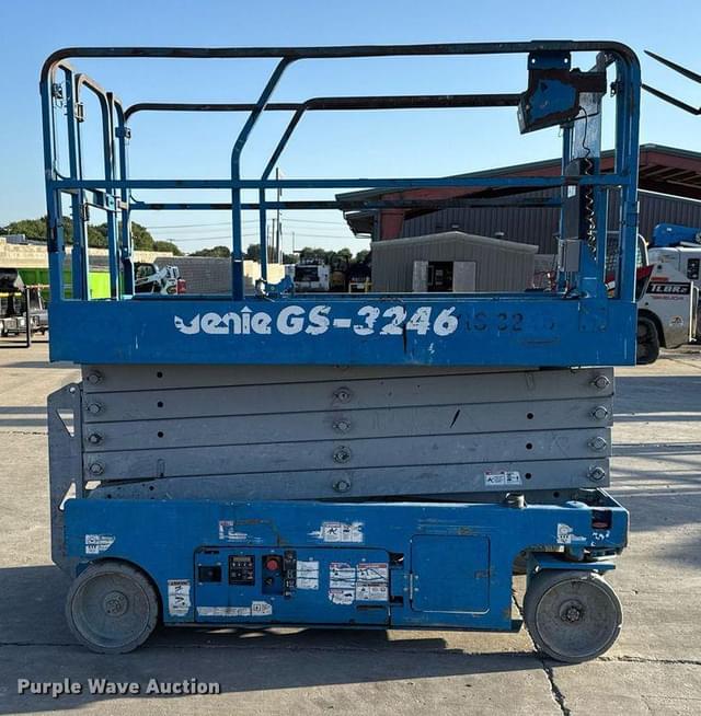 Image of Genie GS-3246 equipment image 3