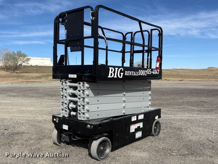 2016 Genie GS-4047 Equipment Image0