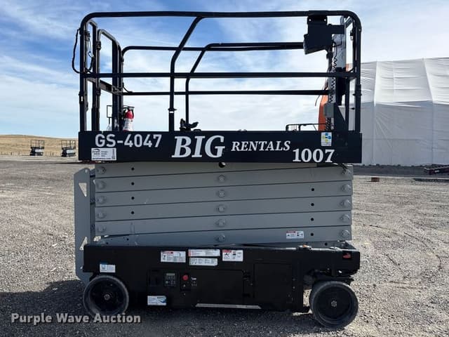 Image of Genie GS-4047 equipment image 2