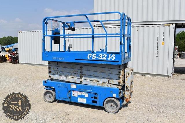 Image of Genie GS-3246 equipment image 3