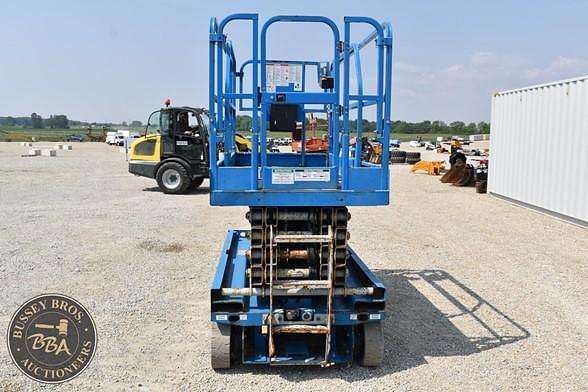 Image of Genie GS3246 equipment image 3