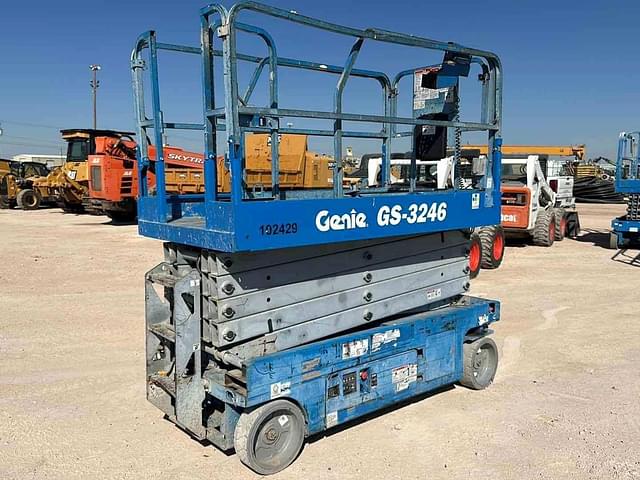 Image of Genie GS-3246 equipment image 3