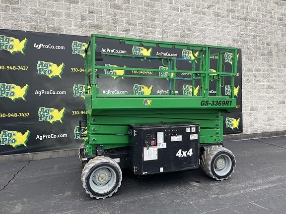2016 Genie GS-3369RT Equipment Image0