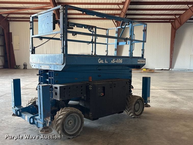 2016 Genie GS-4069RT Equipment Image0