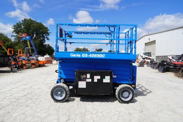Image of Genie GS-4069DC  equipment image 4