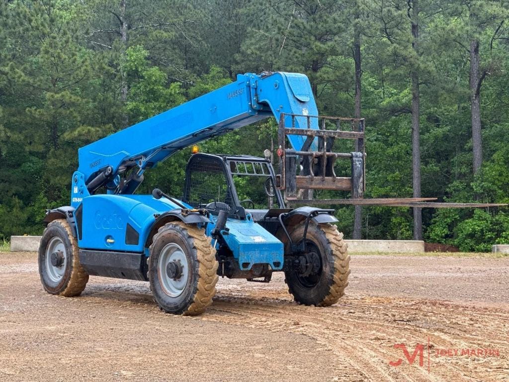2016 Genie GTH-844 Equipment Image0