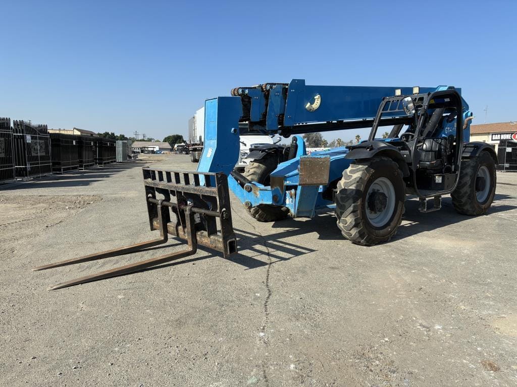 2016 Genie GTH1056 Equipment Image0