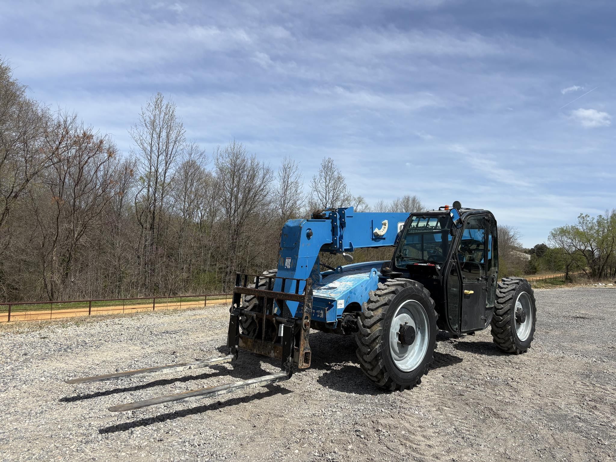 2016 Genie GTH636 Equipment Image0