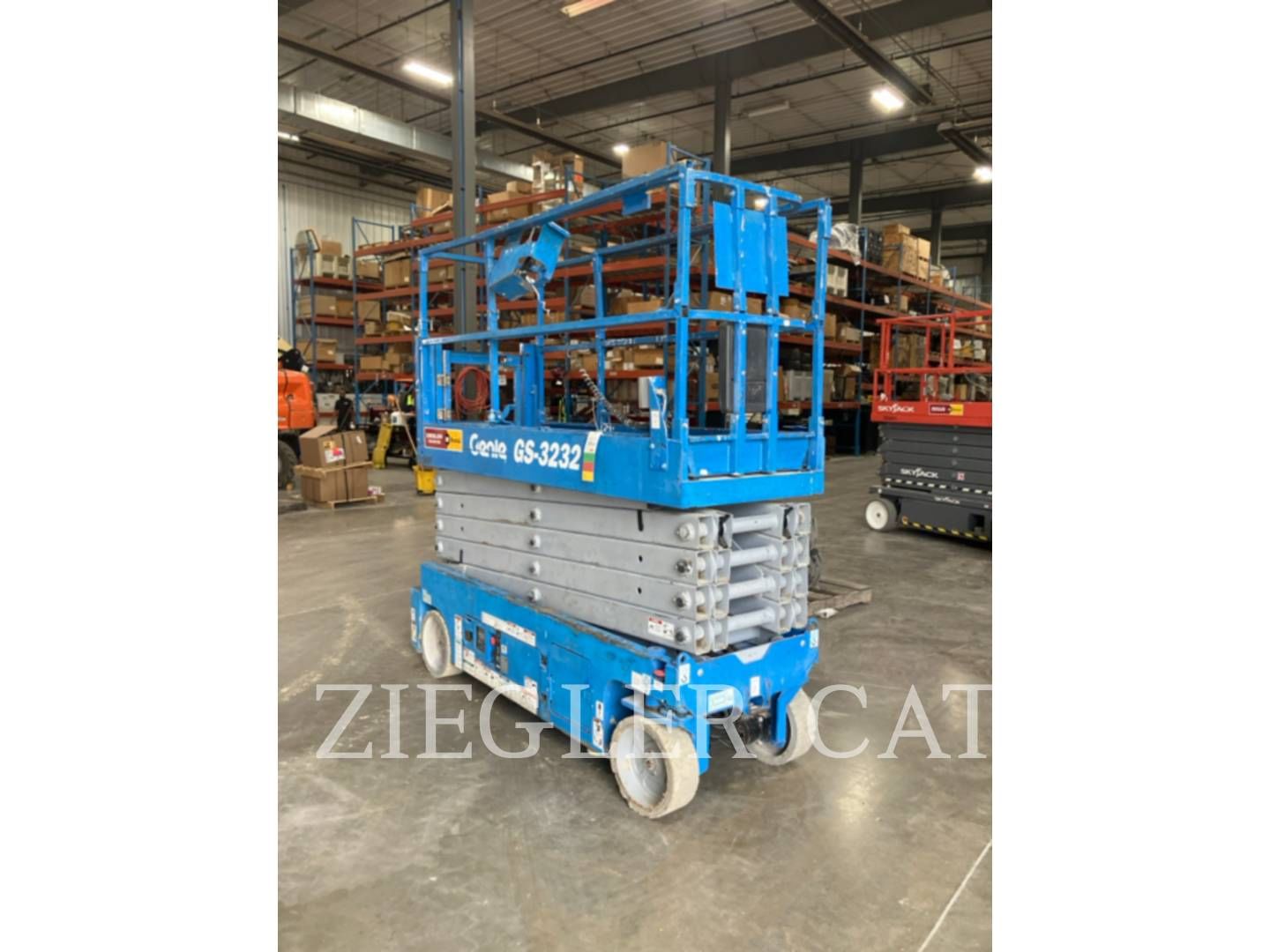 2016 Genie GS3232 Equipment Image0