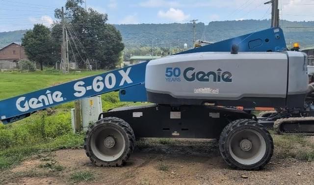 Image of Genie S-60X equipment image 4