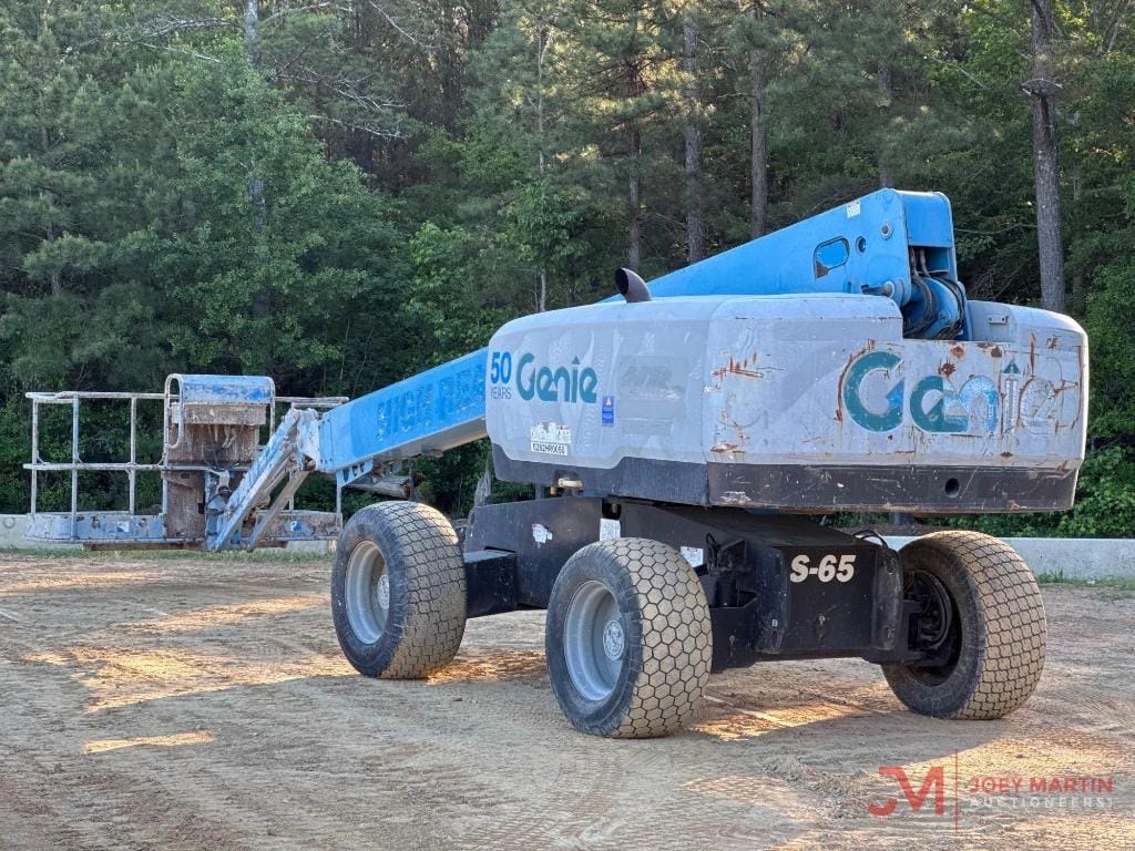 2016 Genie S-65 Equipment Image0