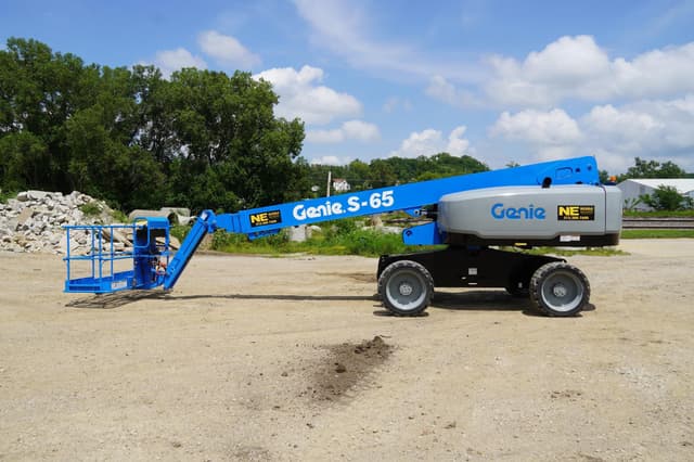 Image of Genie S65 equipment image 1