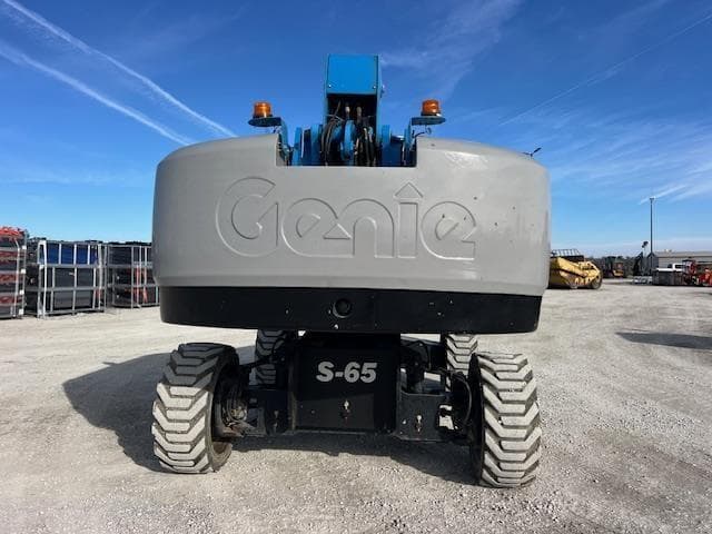 Image of Genie S-65 equipment image 4