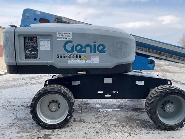 Image of Genie S-65 equipment image 4