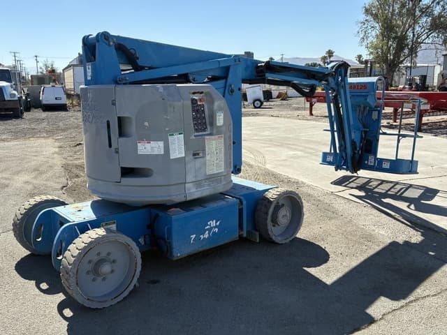 Image of Genie Z-34/22N equipment image 2