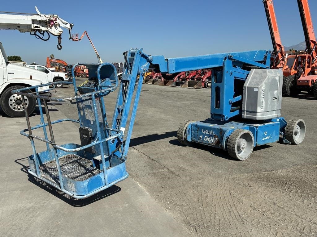2016 Genie Z-34/22N Equipment Image0