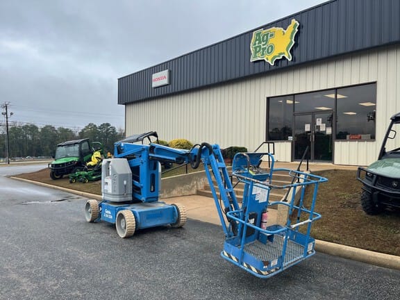 2016 Genie Z34/22N Equipment Image0