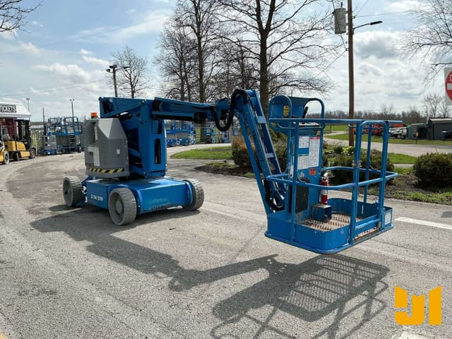 Image of Genie Z34/22N equipment image 2