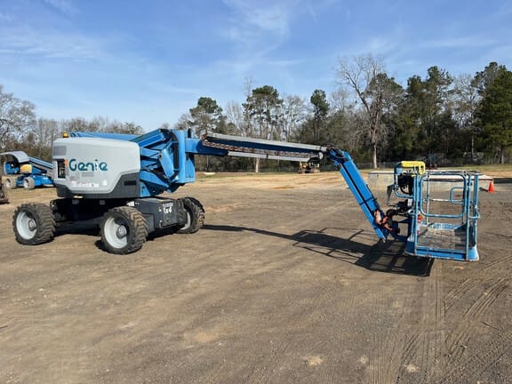 2016 Genie Z62/40 Equipment Image0