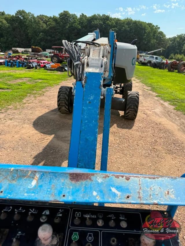 Image of Genie Z62/40 equipment image 2