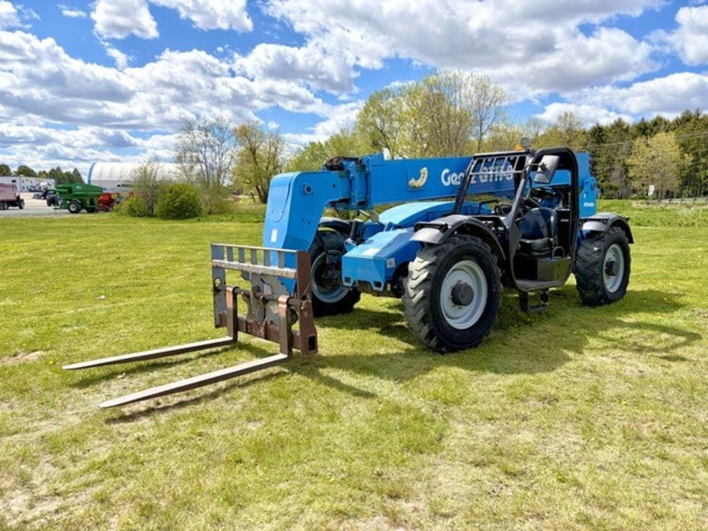 2016 Genie GTH-844 Equipment Image0