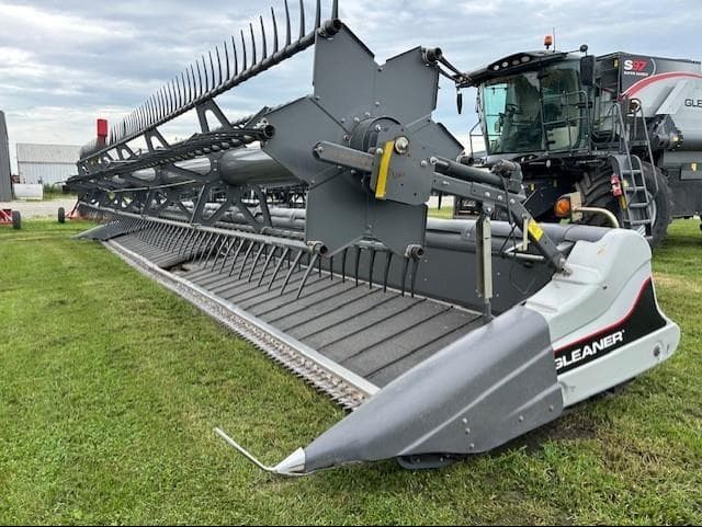 Image of Gleaner 9255 Primary image