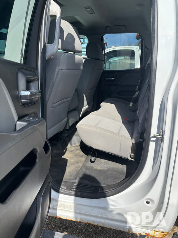 Image of GMC 2500HD equipment image 4