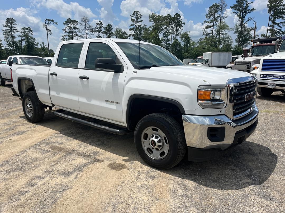 Image of GMC 2500HD Primary image