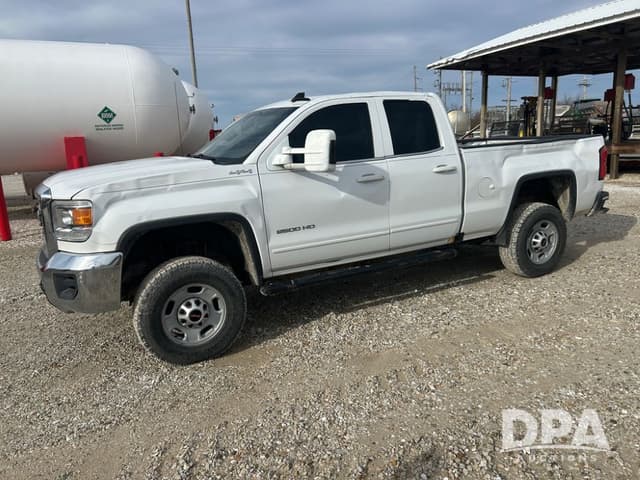 Image of GMC 2500HD equipment image 1