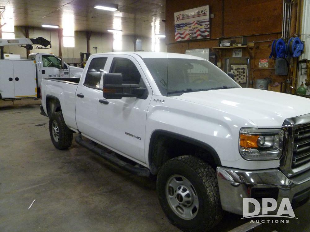 Image of GMC 2500HD Primary image