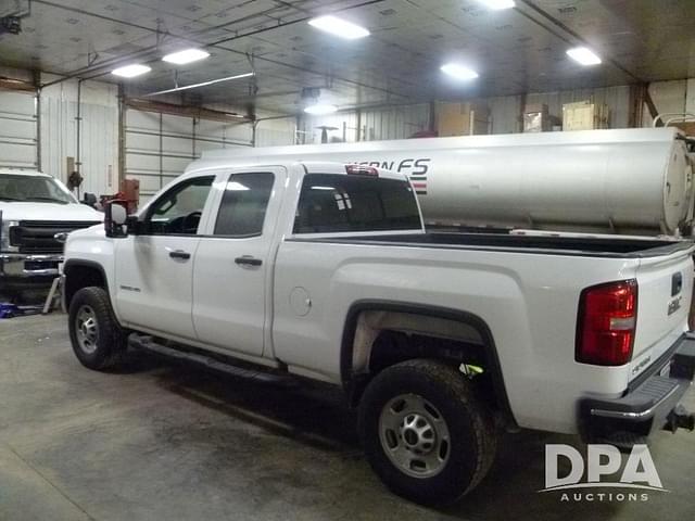 Image of GMC 2500HD equipment image 4
